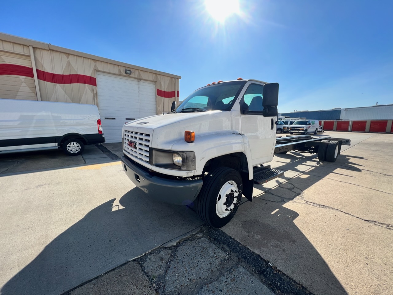 Used 2008 26 ' Cab and Chassis for sale