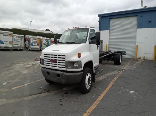 Used 2006 26 ' Cab and Chassis for sale