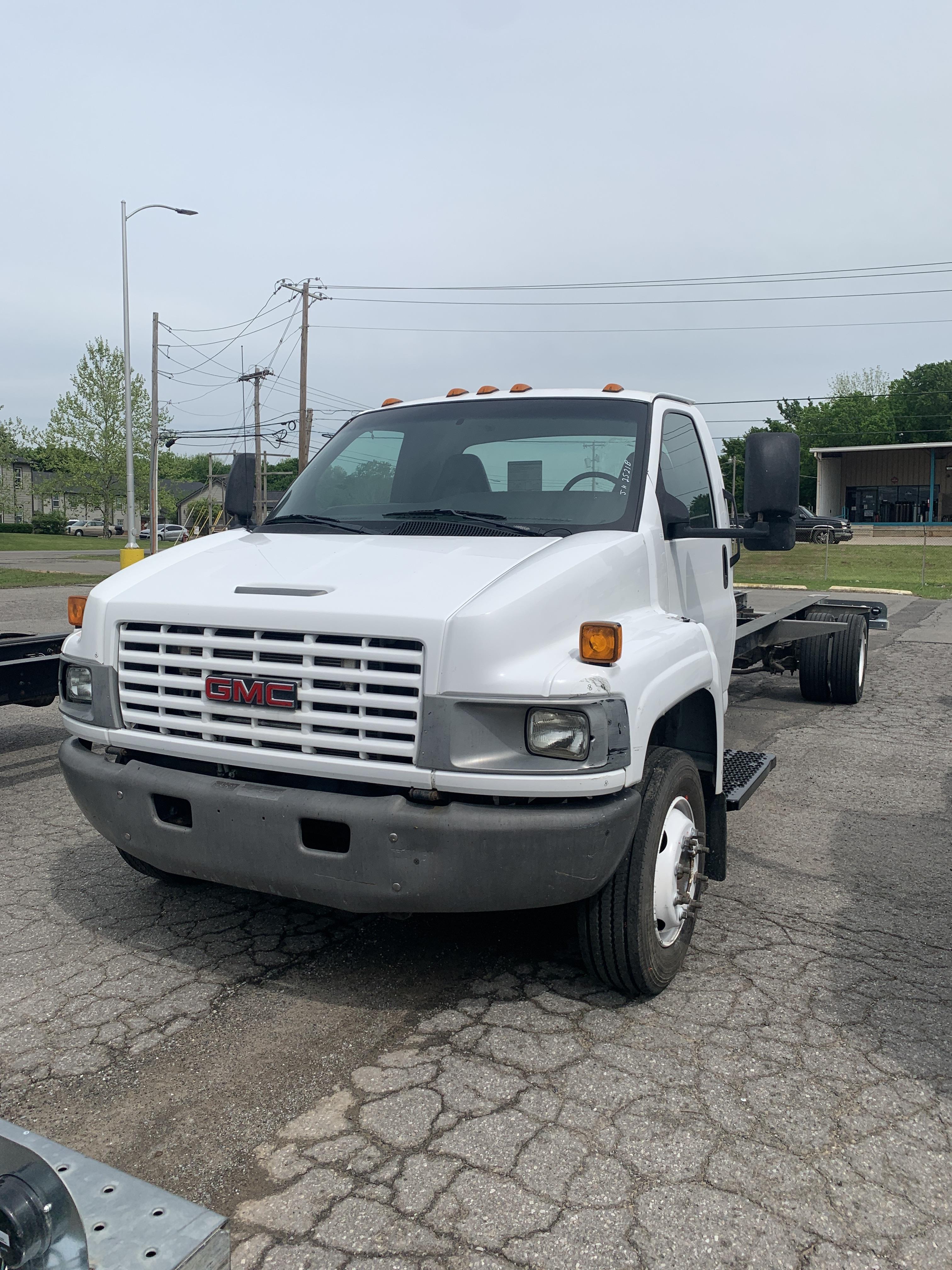 Used 2008 26 ' Cab and Chassis for sale