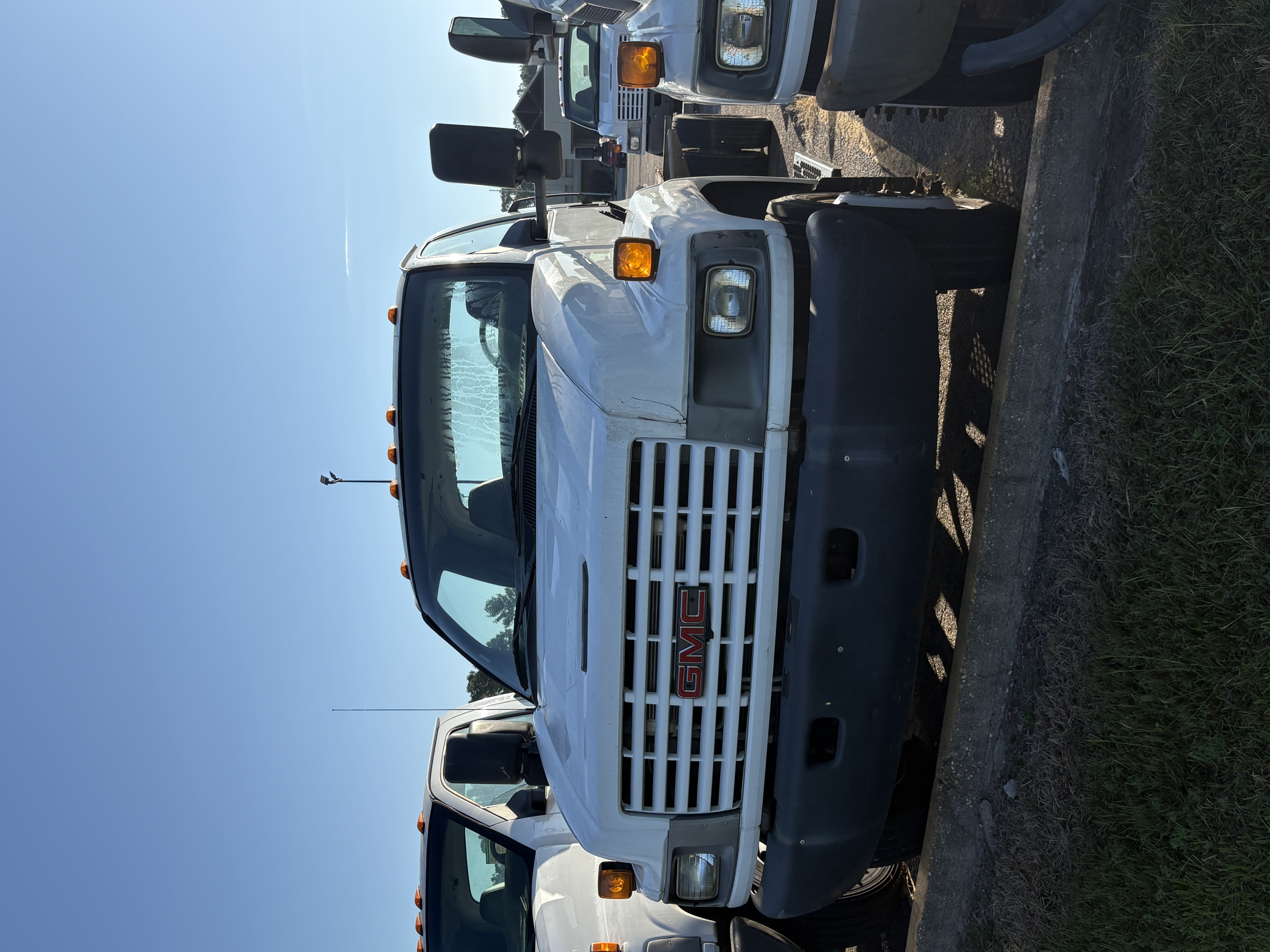 Used 2007 26 ' Cab and Chassis for sale