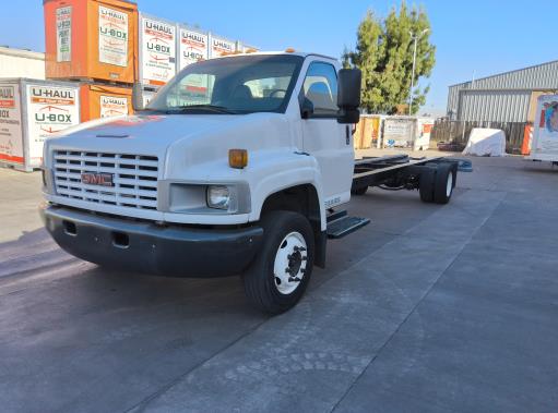 Used 2006 26 ' Cab and Chassis for sale