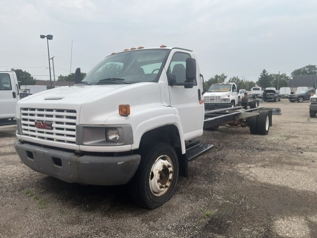 Used 2007 26 ' Cab and Chassis for sale