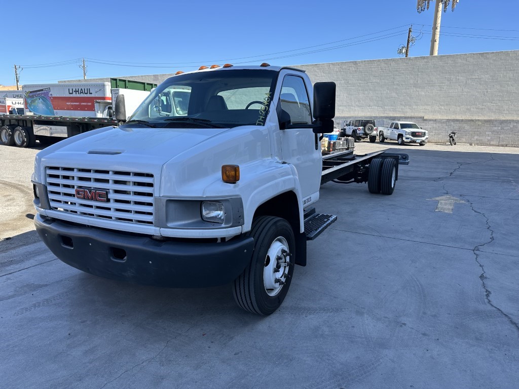 Used 2007 26 ' Cab and Chassis for sale