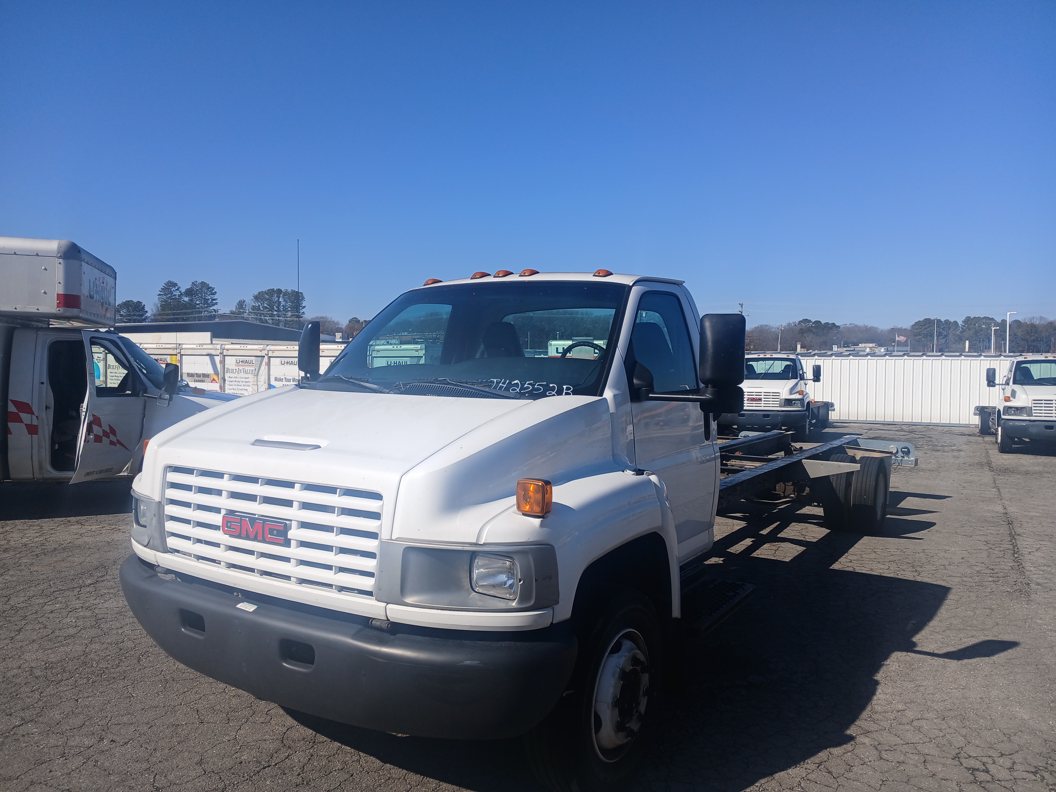 Used 2008 26 ' Cab and Chassis for sale