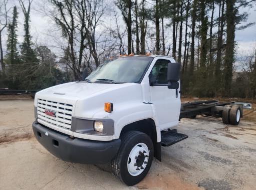Used 2006 26 ' Cab and Chassis for sale