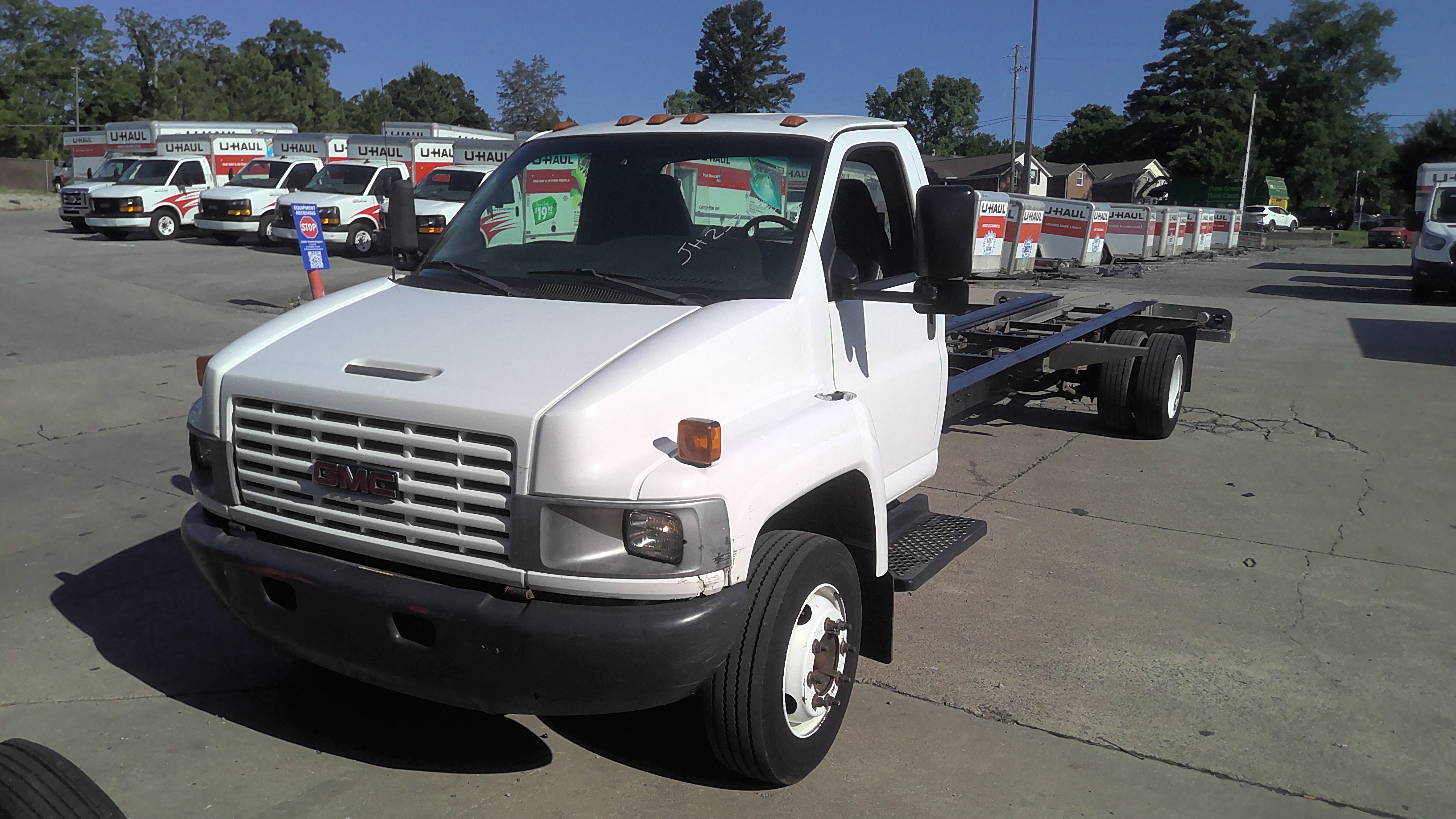 Used 2008 26 ' Cab and Chassis for sale