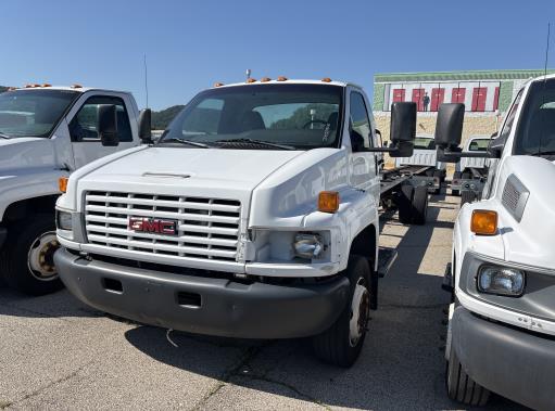 Used 2008 26 ' Cab and Chassis for sale