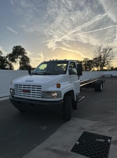 Used 2008 26 ' Cab and Chassis for sale