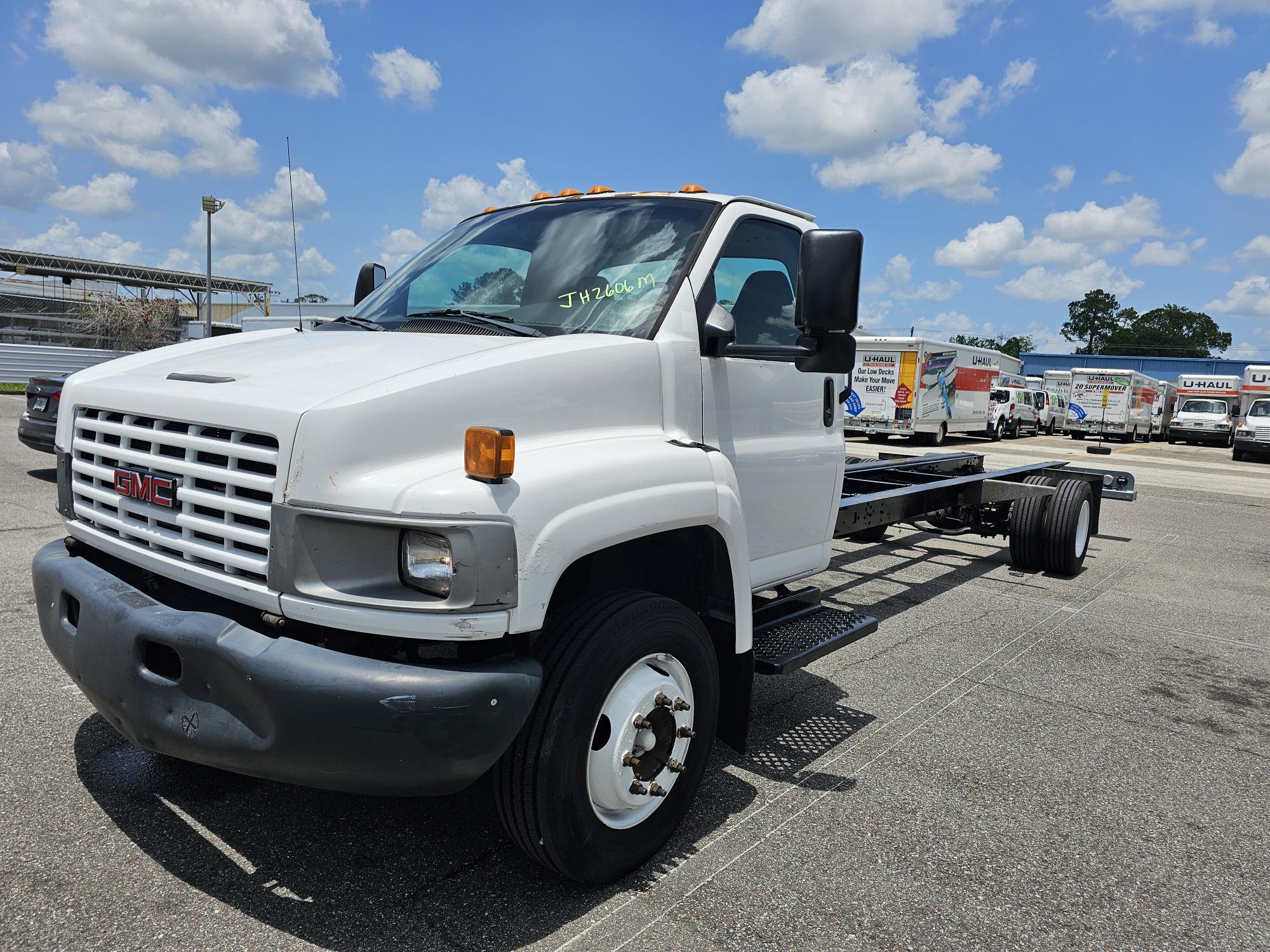 Used 2006 26 ' Cab and Chassis for sale