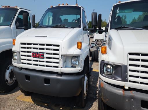 Used 2008 26 ' Cab and Chassis for sale