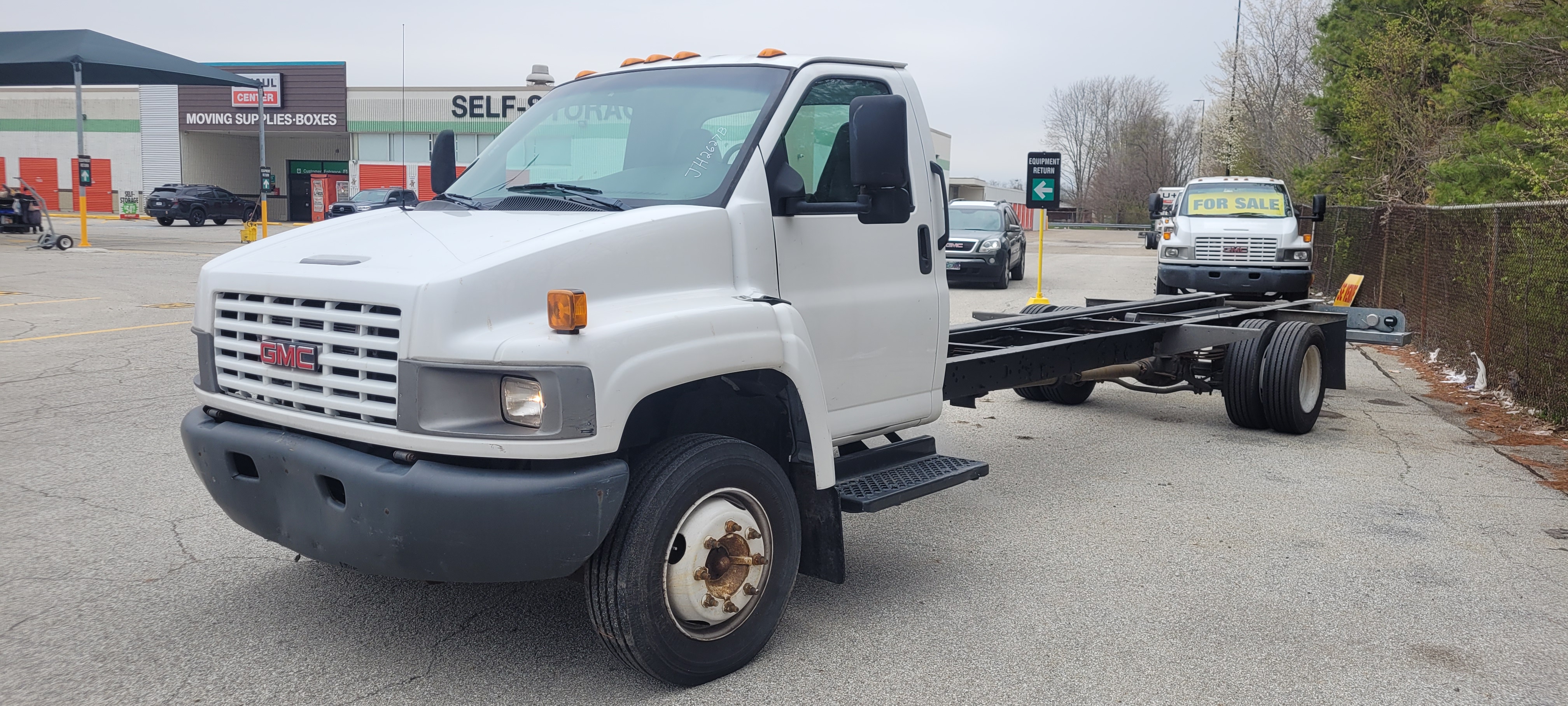 Used 2008 26 ' Cab and Chassis for sale