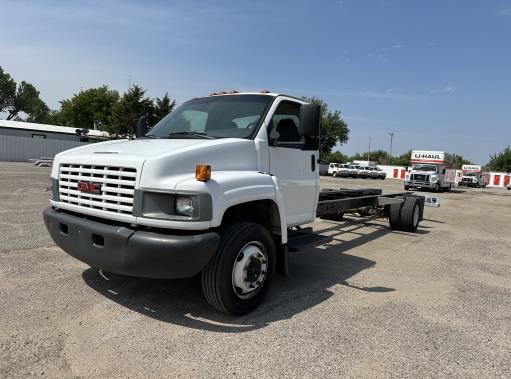 Used 2005 26 ' Cab and Chassis for sale