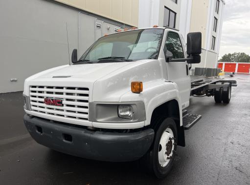 Used 2008 26 ' Cab and Chassis for sale