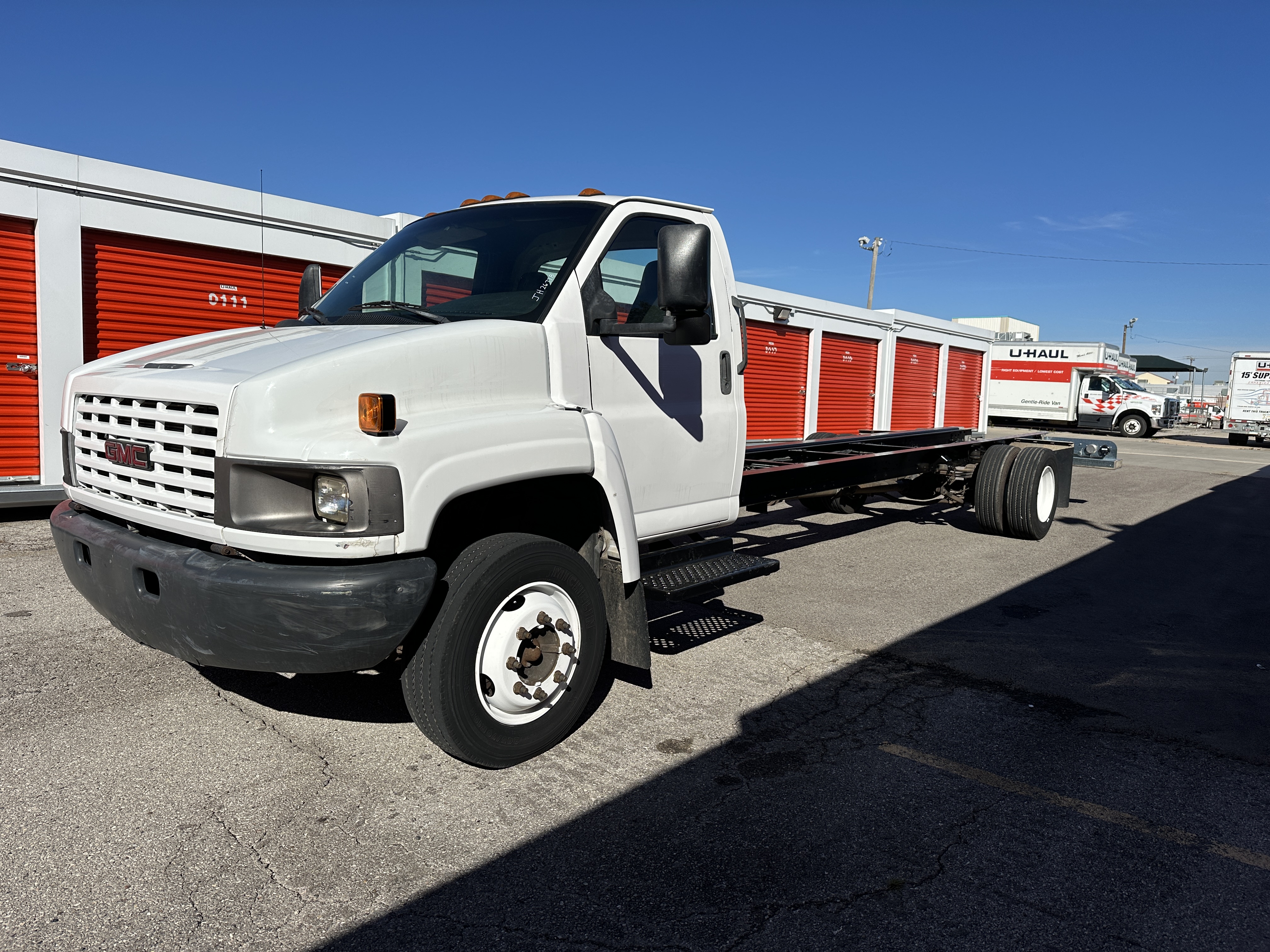 Used 2008 26 ' Cab and Chassis for sale