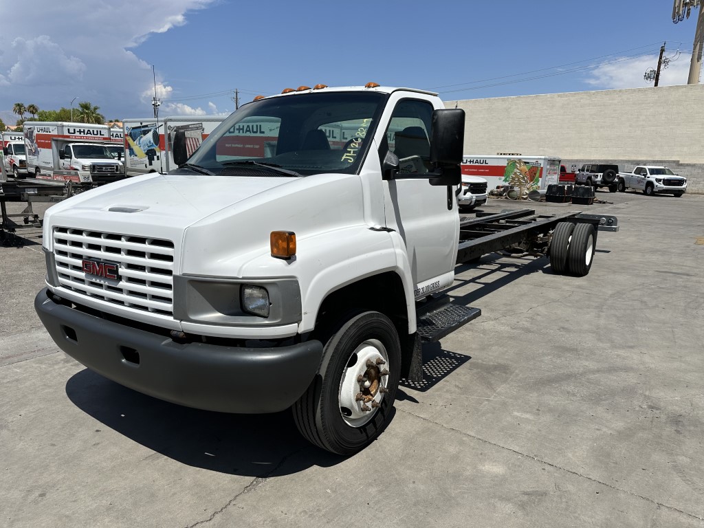 Used 2006 26 ' Cab and Chassis for sale