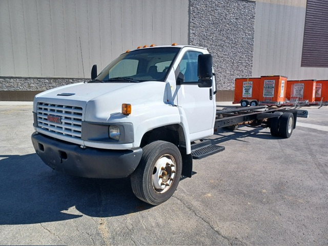 Used 2008 26 ' Cab and Chassis for sale