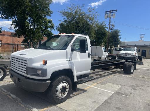 Used 2008 26 ' Cab and Chassis for sale
