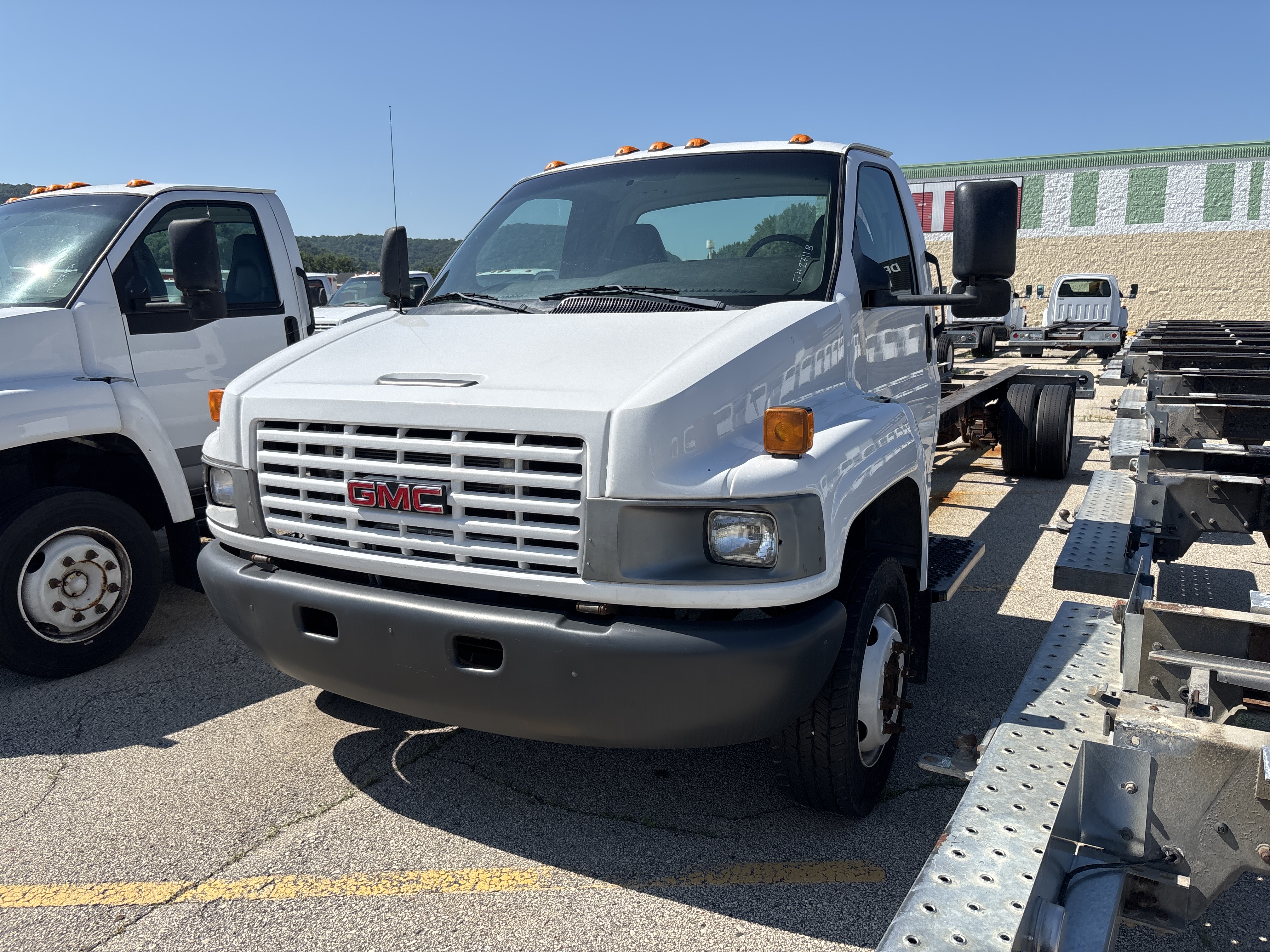 Used 2008 26 ' Cab and Chassis for sale
