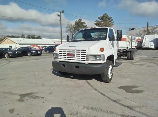 Used 2006 26 ' Cab and Chassis for sale