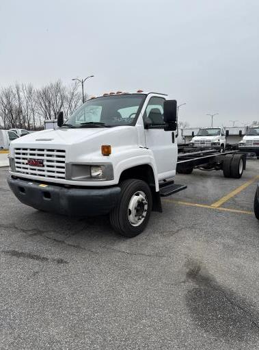 Used 2008 26 ' Cab and Chassis for sale