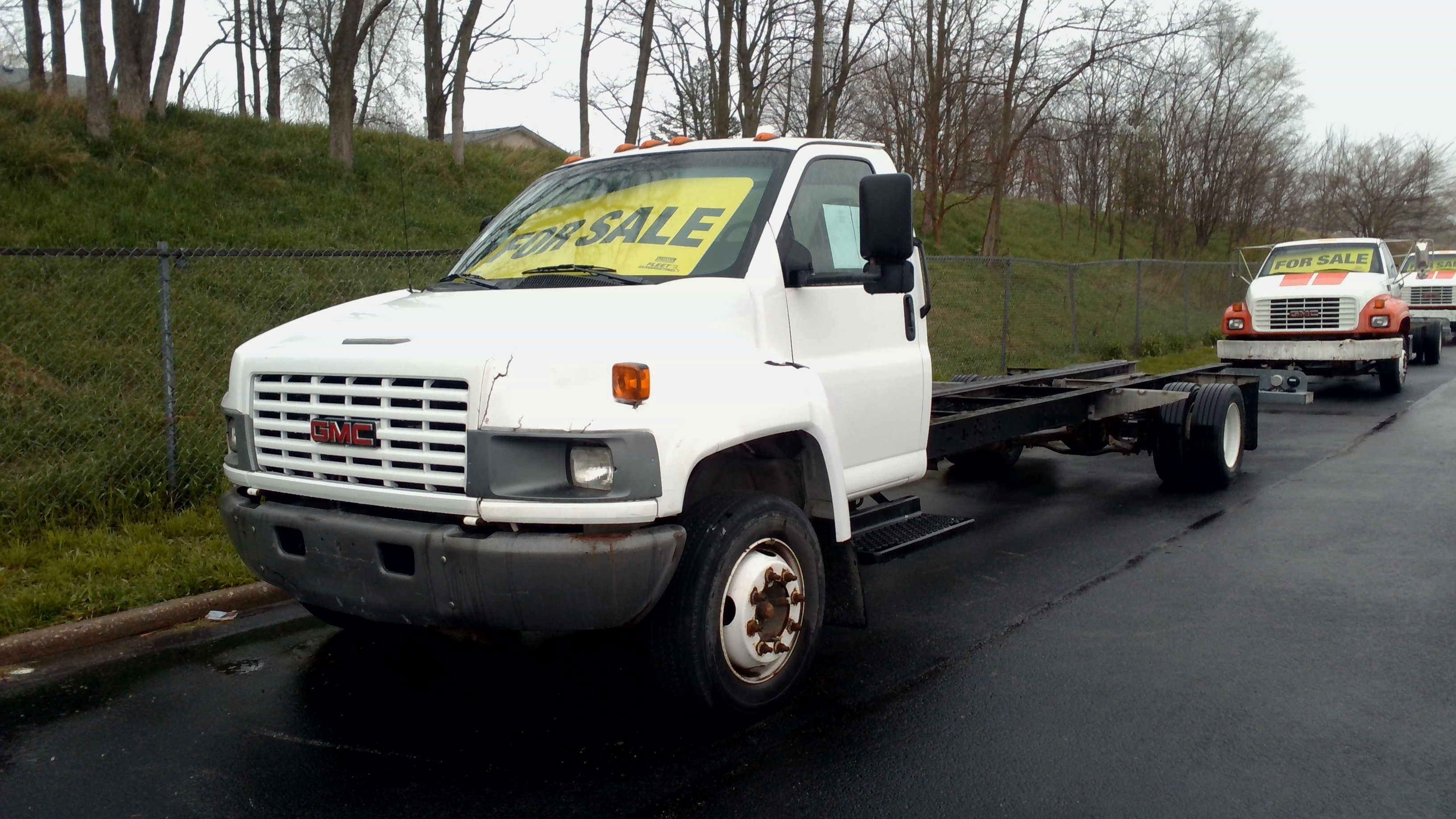 2005 GMC 5500 Cab and Chassis for Sale in Davenport, IA 52806 UHaul