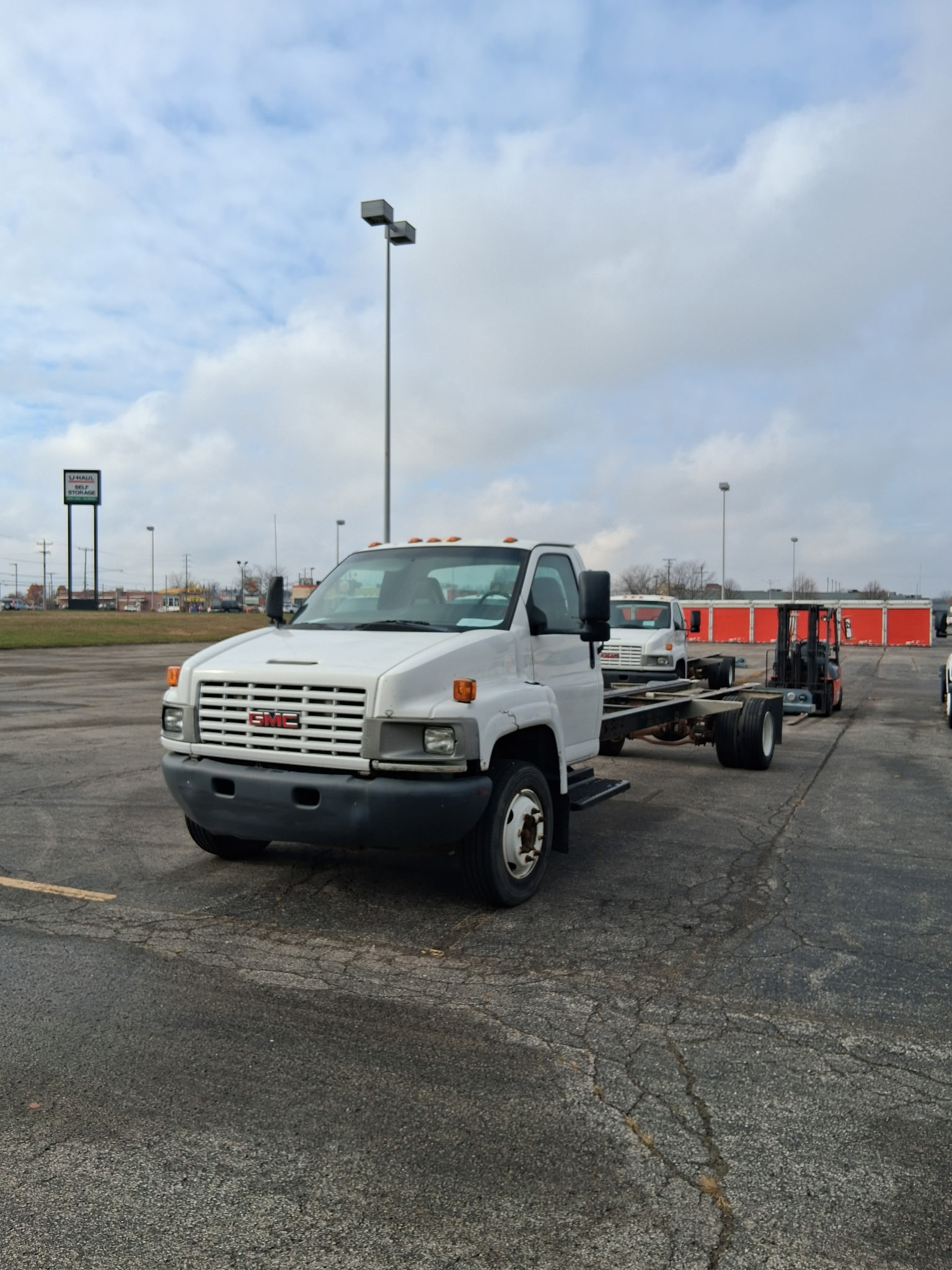 Used 2008 26 ' Cab and Chassis for sale