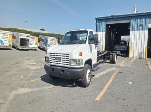 Used 2006 26 ' Cab and Chassis for sale
