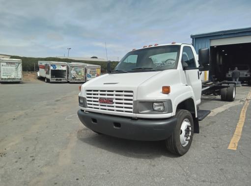 Used 2008 26 ' Cab and Chassis for sale