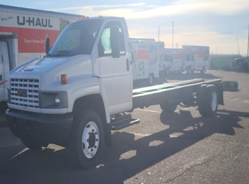 Used 2006 26 ' Cab and Chassis for sale