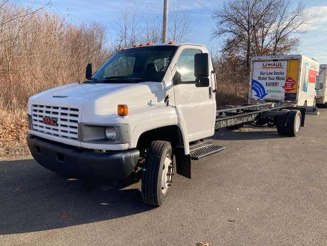 Used 2008 26 ' Cab and Chassis for sale