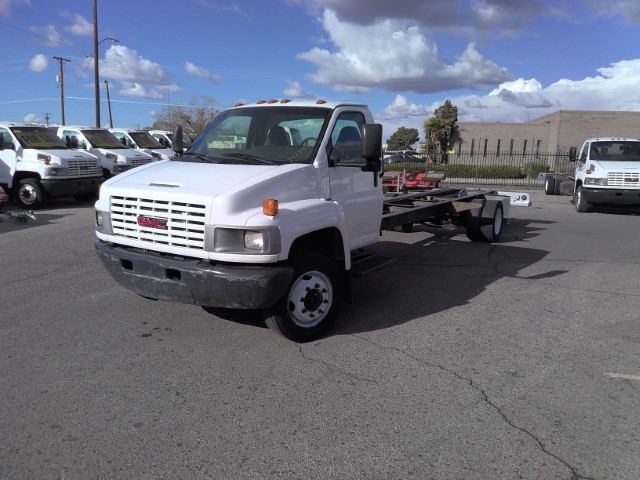 Used 2008 26 ' Cab and Chassis for sale