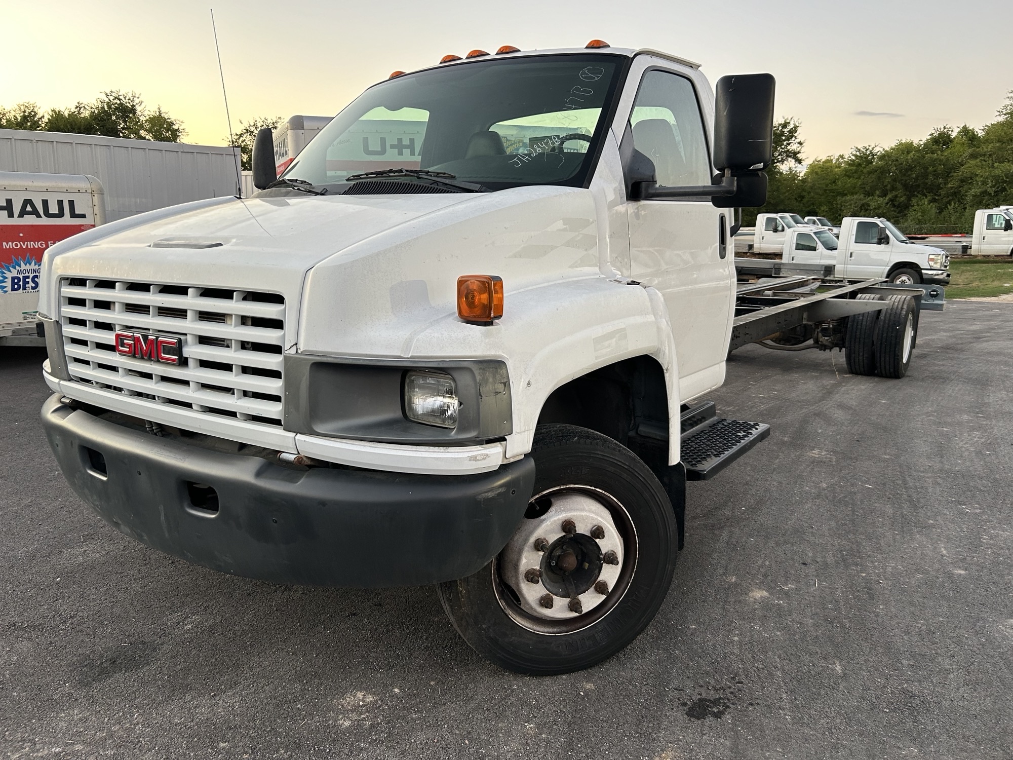 Used 2008 26 ' Cab and Chassis for sale