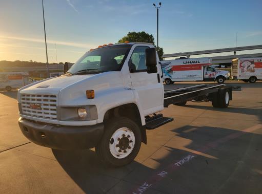 Used 2007 26 ' Cab and Chassis for sale