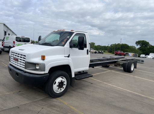 Used 2006 26 ' Cab and Chassis for sale