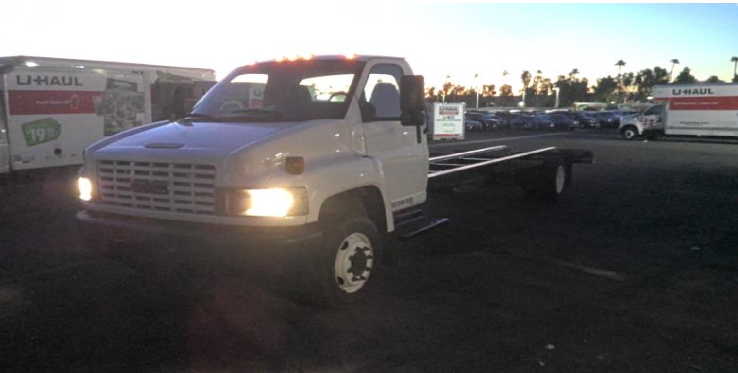 Used 2008 26 ' Cab and Chassis for sale