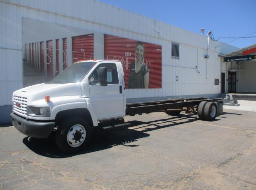 Used 2006 26 ' Cab and Chassis for sale
