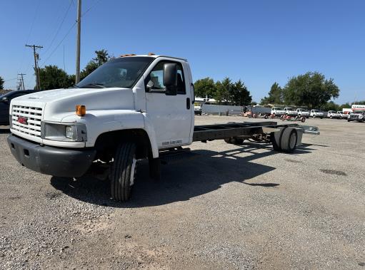 Used 2008 26 ' Cab and Chassis for sale