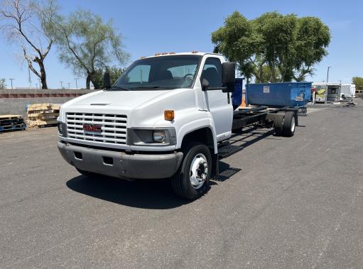 Used 2006 26 ' Cab and Chassis for sale