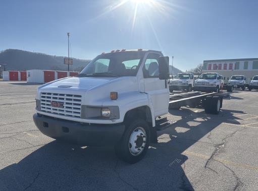 Used 2005 26 ' Cab and Chassis for sale