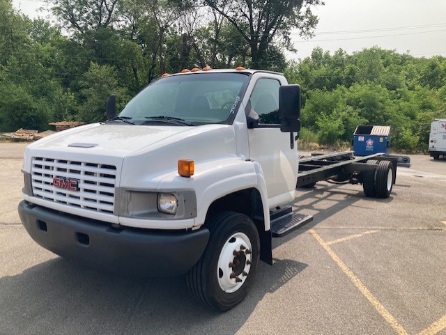 Used 2008 26 ' Cab and Chassis for sale