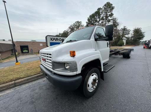 Used 2008 26 ' Cab and Chassis for sale