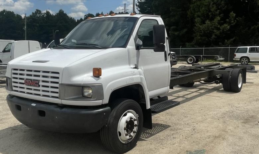 Used 2007 26 ' Cab and Chassis for sale