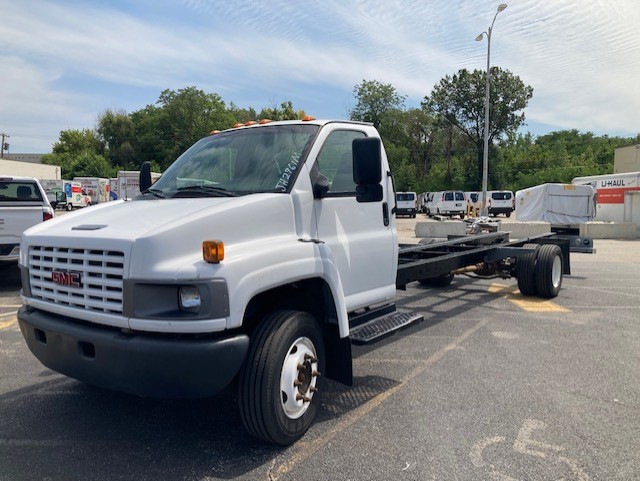 Used 2006 26 ' Cab and Chassis for sale