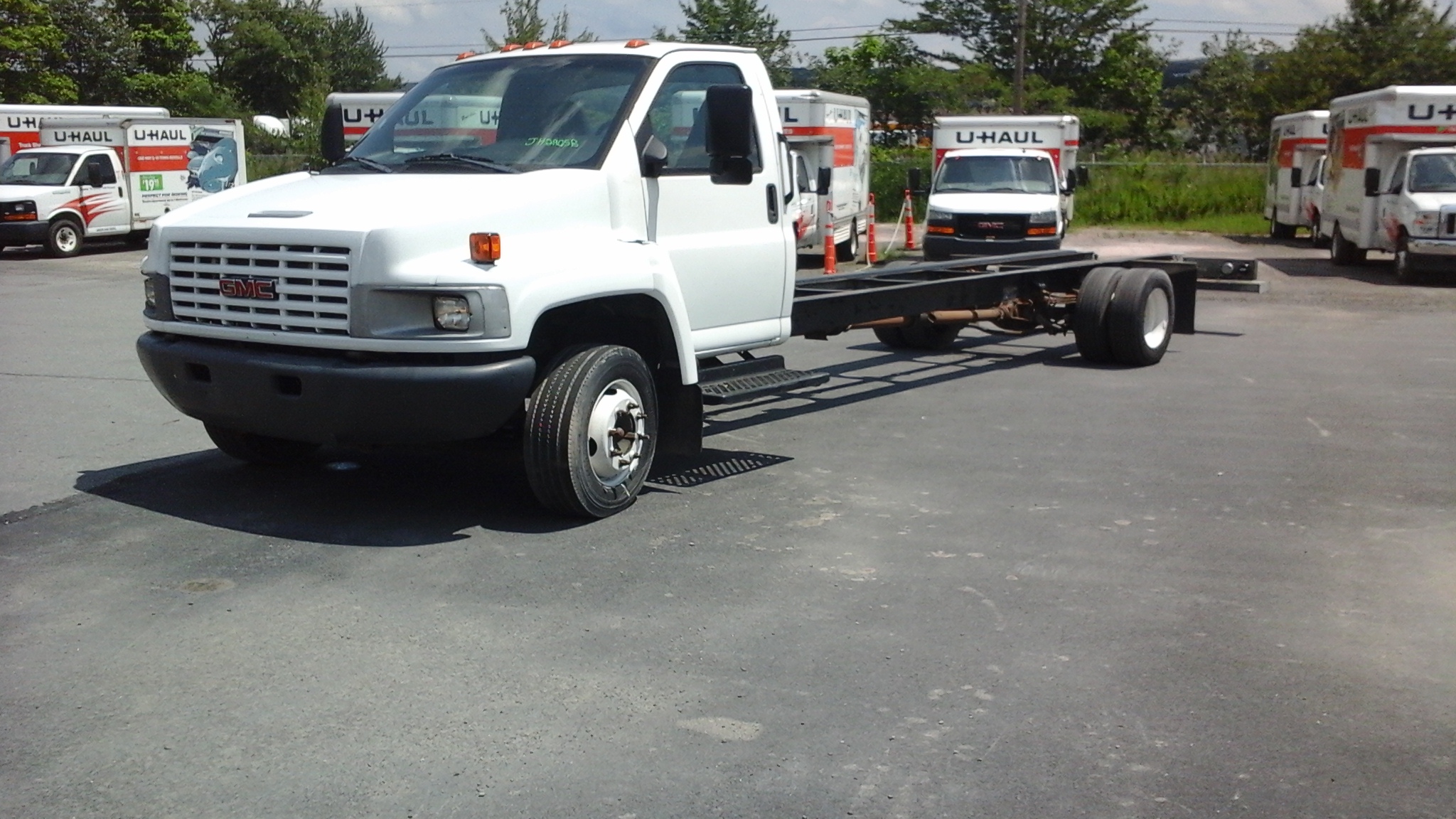 Used 2008 26 ' Cab and Chassis for sale