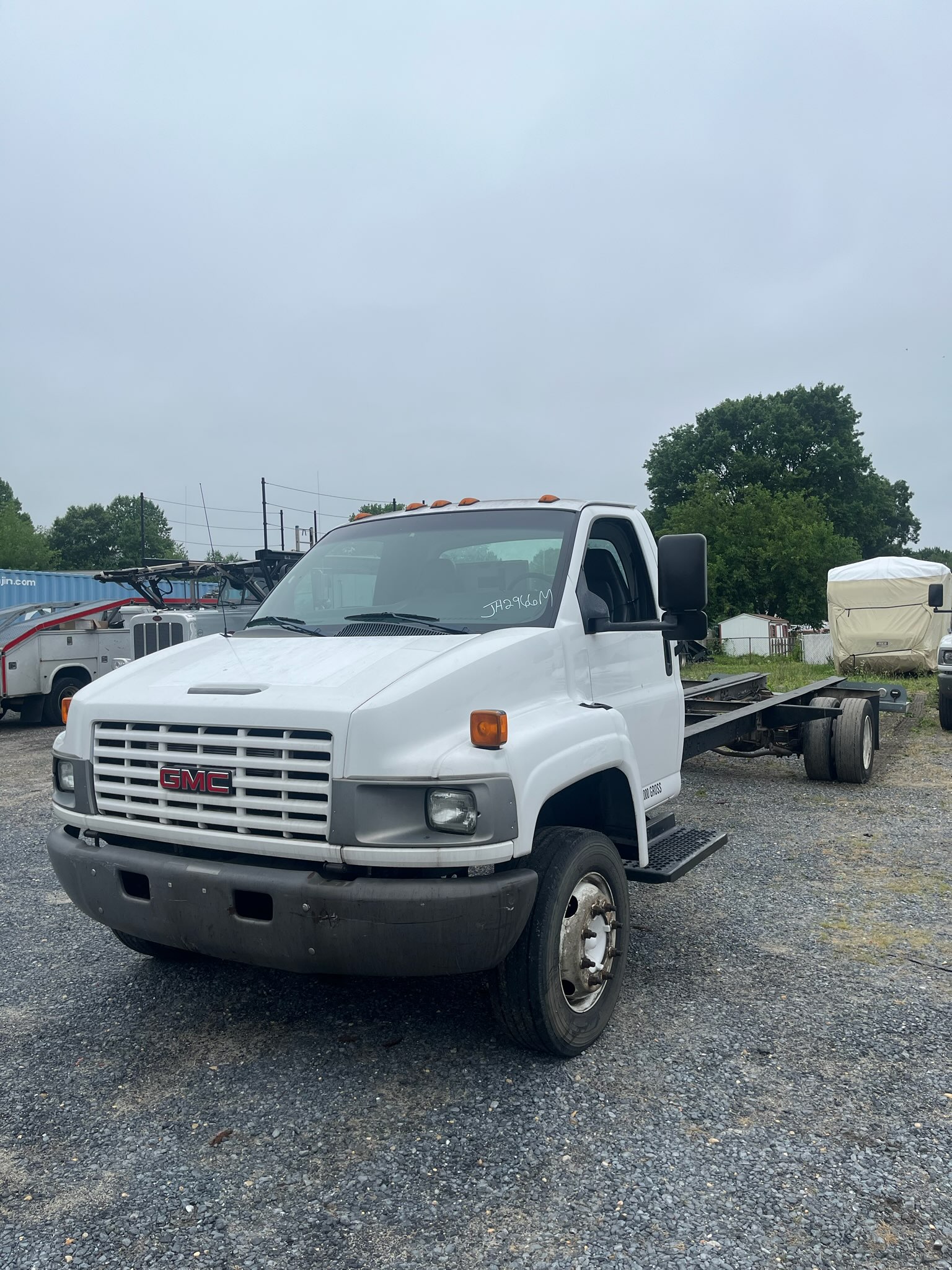 Used 2006 26 ' Cab and Chassis for sale