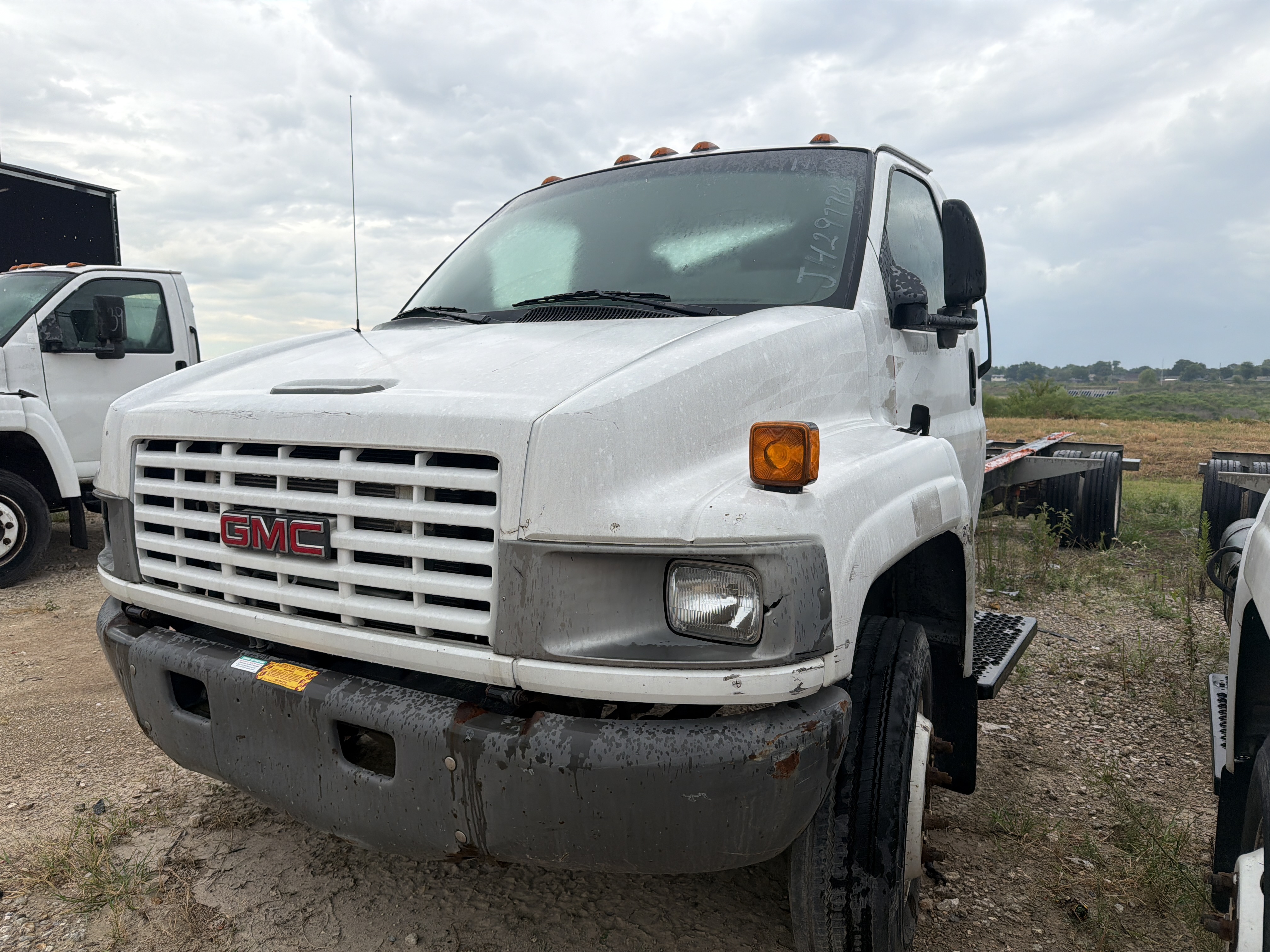 Used 2008 26 ' Cab and Chassis for sale