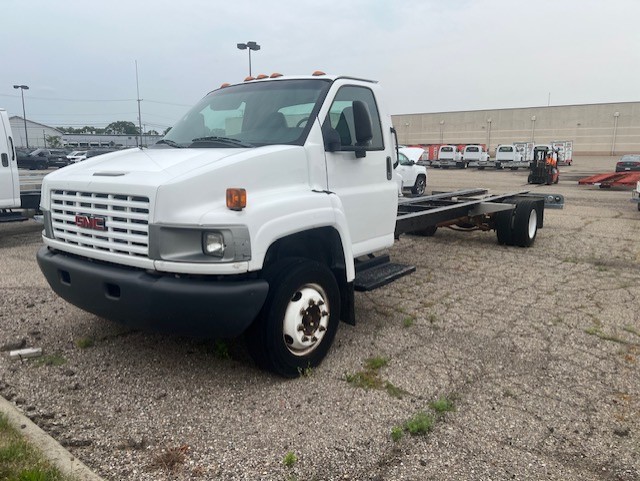 Used 2006 26 ' Cab and Chassis for sale
