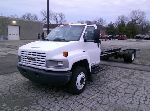 Used 2008 26 ' Cab and Chassis for sale