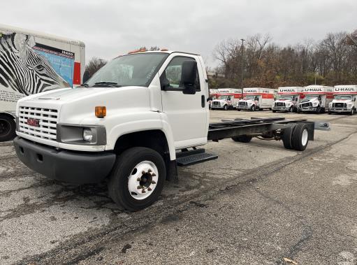 Used 2008 26 ' Cab and Chassis for sale
