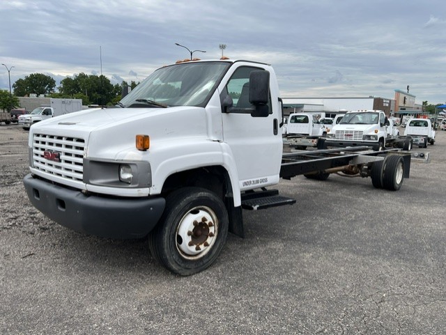 Used 2007 26 ' Cab and Chassis for sale